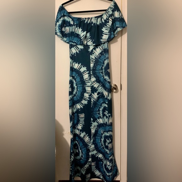 Women’s Tropical Print Off -The-Shoulder Maxi Dress - Picture 4 of 4